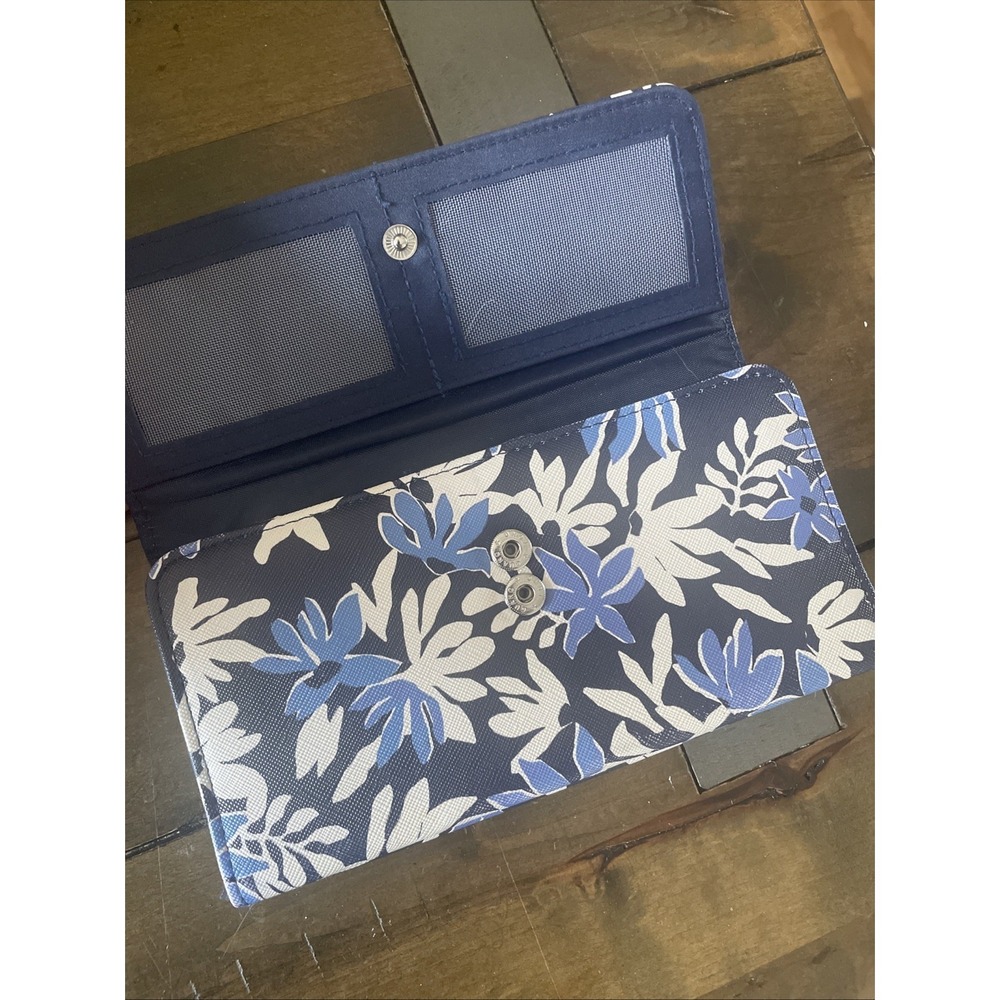 Nautica Floral RFID Trifold Wallet Womens Size OS Blue Vegan Leather Clutch - Picture 3 of 8